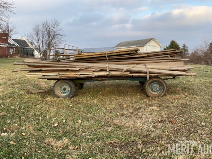 16ft.-hay-rack-on-running-gear-image-2