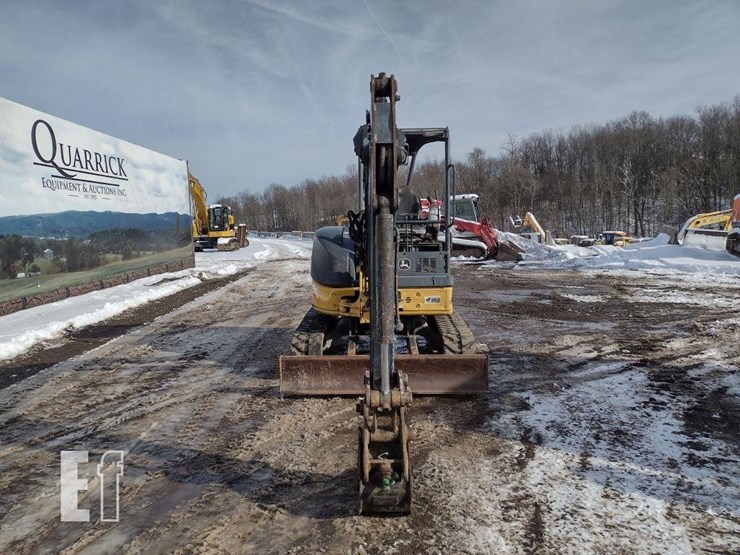 2013-deere-35d-image-2