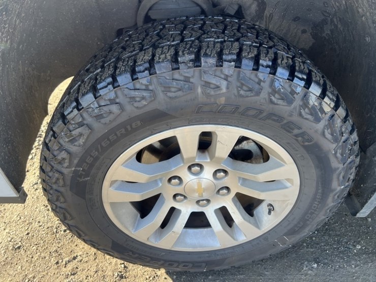 2018-chevrolet-tahoe-image-15