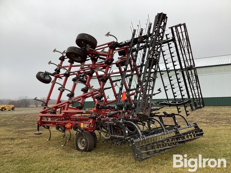 2023-case-ih-255-image-7