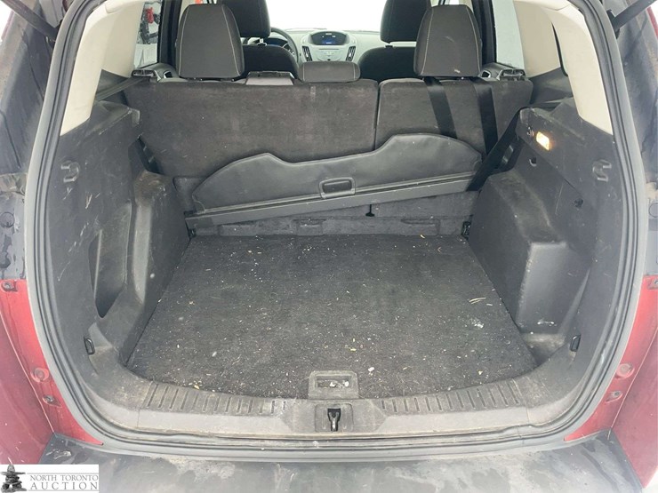 2014-ford-escape-image-27