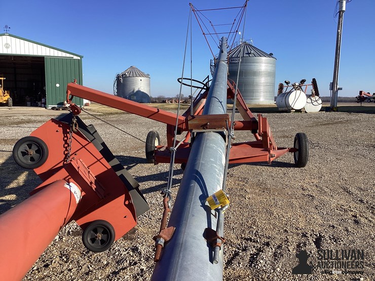 hutchinson-/mayrath-swing-away-auger-image-20