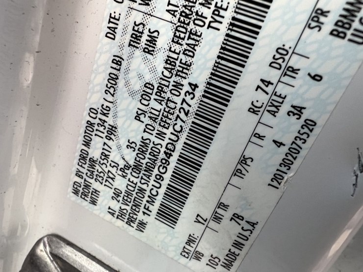 2013-ford-escape-se-image-10