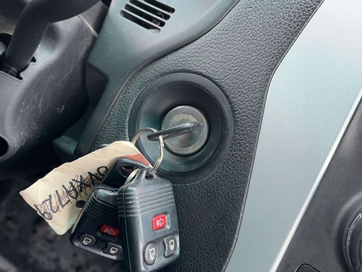 2015-ford-explorer-image-19