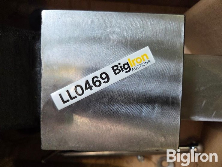 viper-bench-vise-image-11