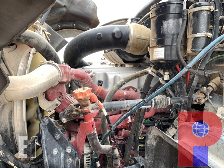 2013-mack-granite-gu713-image-21