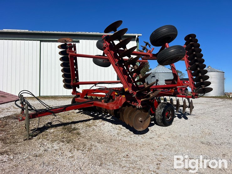 case-ih-3950-image-1