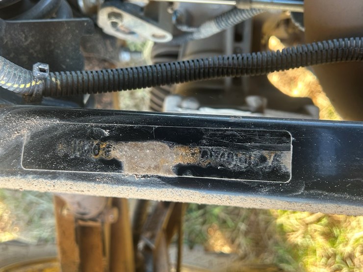 #26-•-john-deere-xuv-865m-image-12