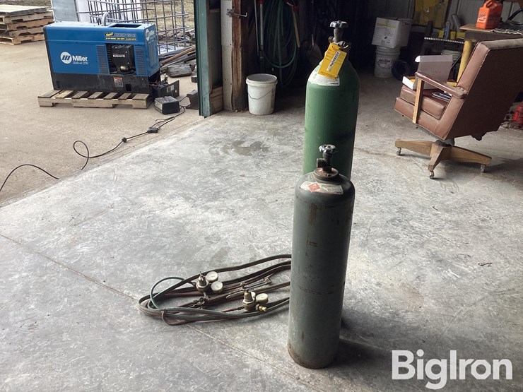 cutting-torch-w/-wheeled-cart-image-9