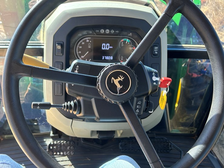 2020-john-deere-5100e-image-28