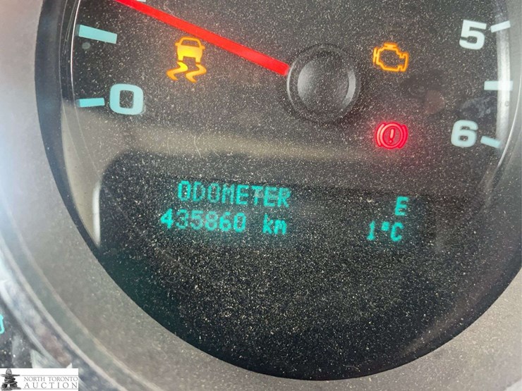 2013-chevrolet-silverado-1500-image-15