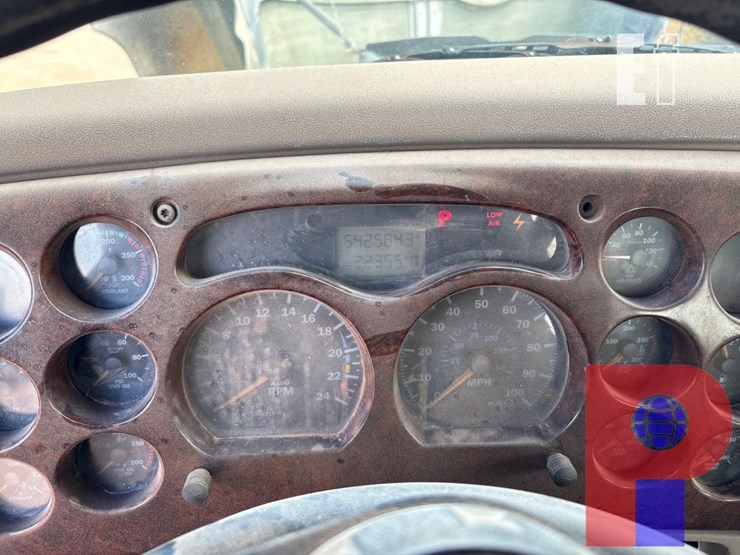 2006-mack-chn613-image-14