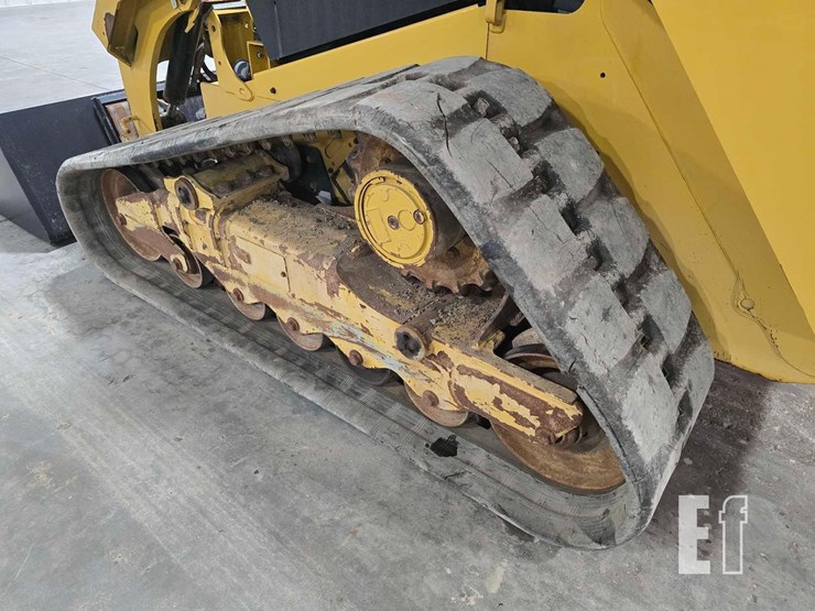 2020-caterpillar-289d3-image-21