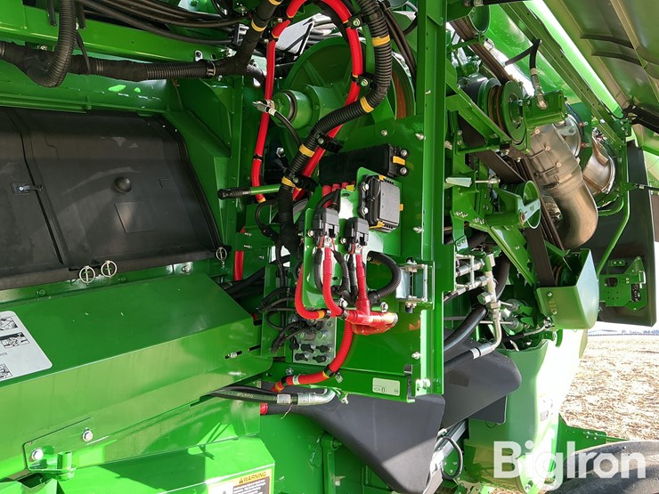 2025-john-deere-s7-800-image-14