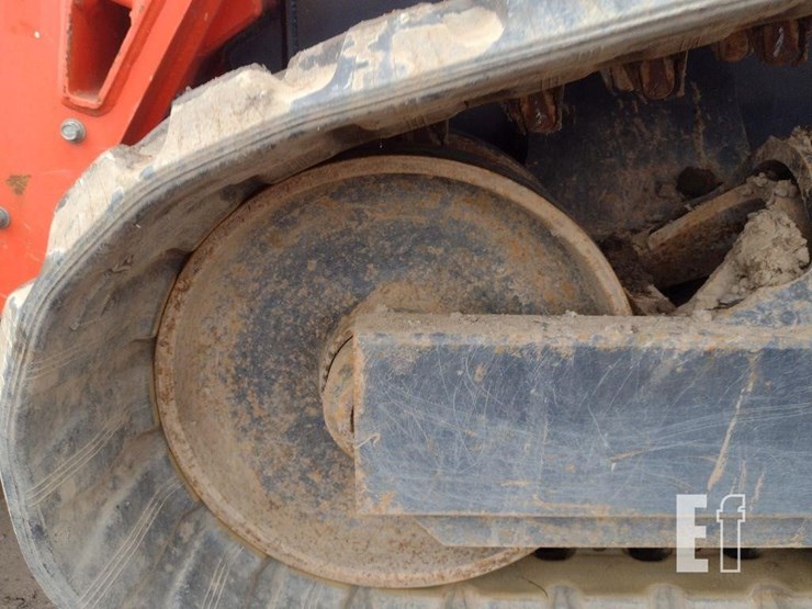 2017-kubota-svl95-2s-image-24