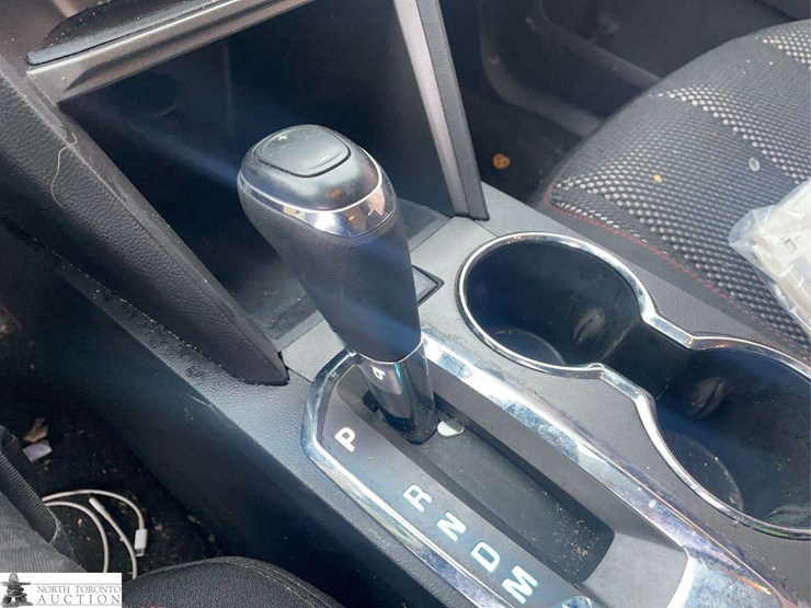 2017-chevrolet-equinox-image-16