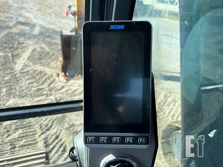 2022-xcmg-xe210u-image-18