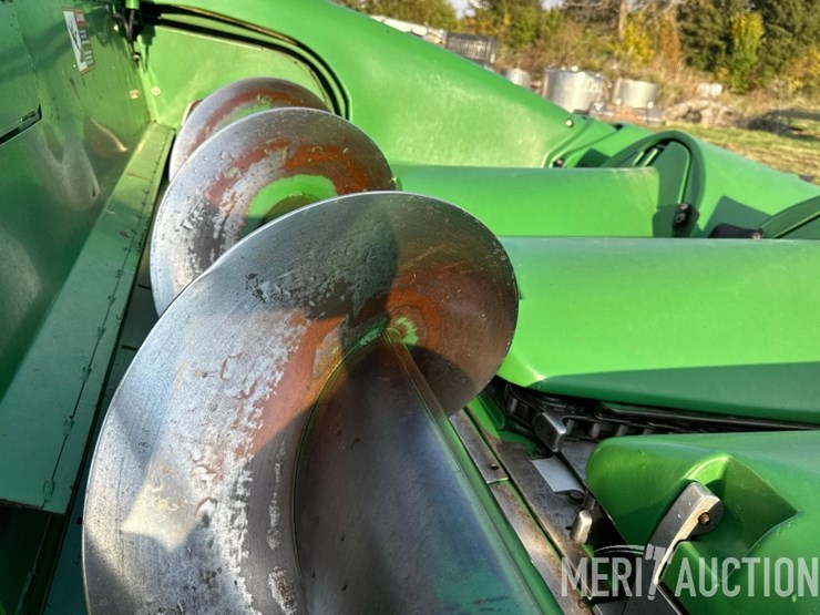 john-deere-608c-image-29