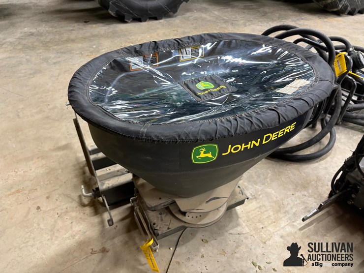 john-deere-gator-image-3