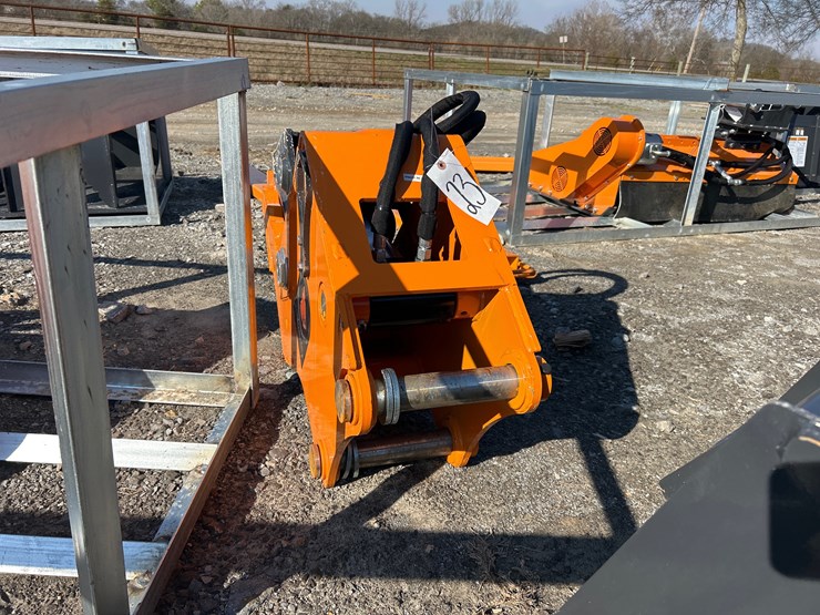 #23-•-wolverine-ehp-11-8t-hydraulic-clamp-image-4