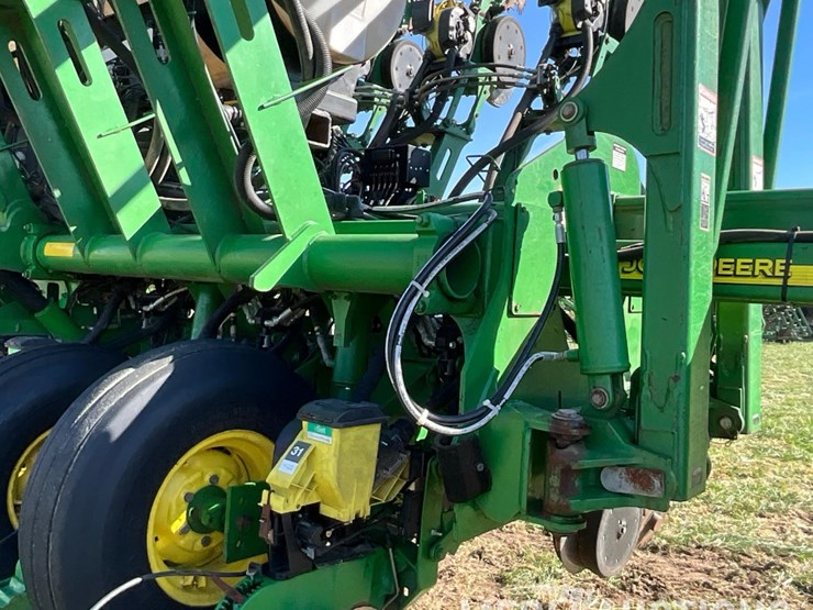 john-deere-1790-image-50