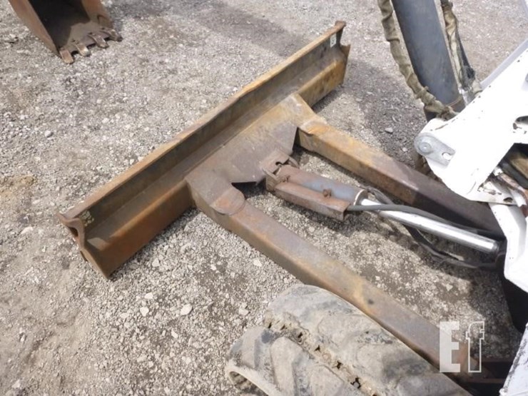 2001-bobcat-331e-image-23