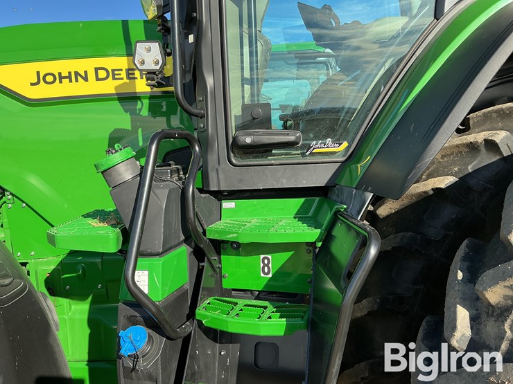 2024-john-deere-8r-370-image-9