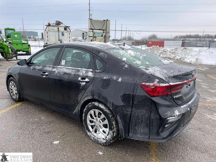 2019-kia-forte-fe-image-6