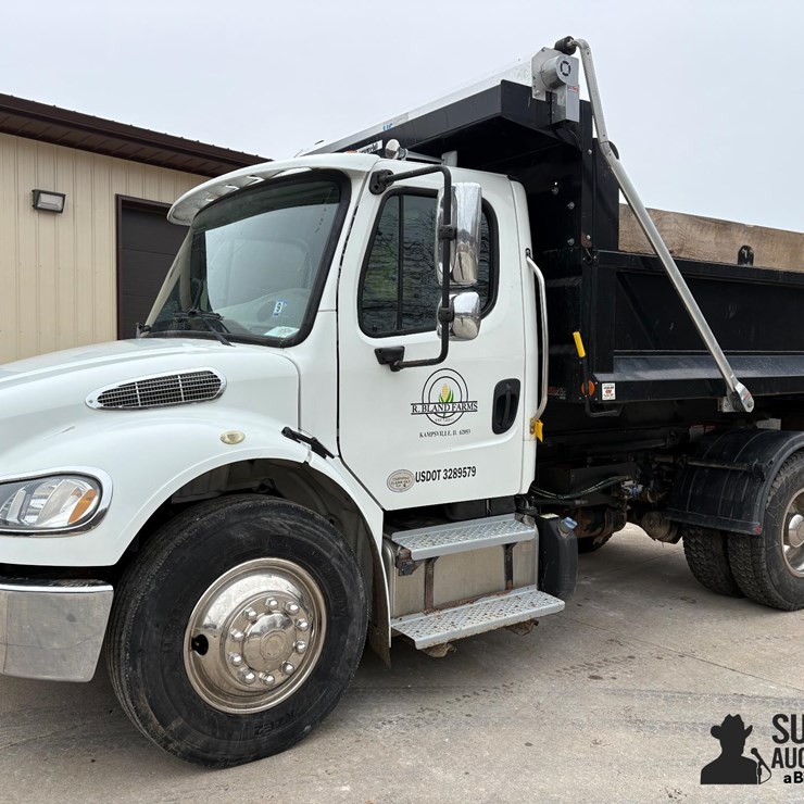2015 FREIGHTLINER M2 106