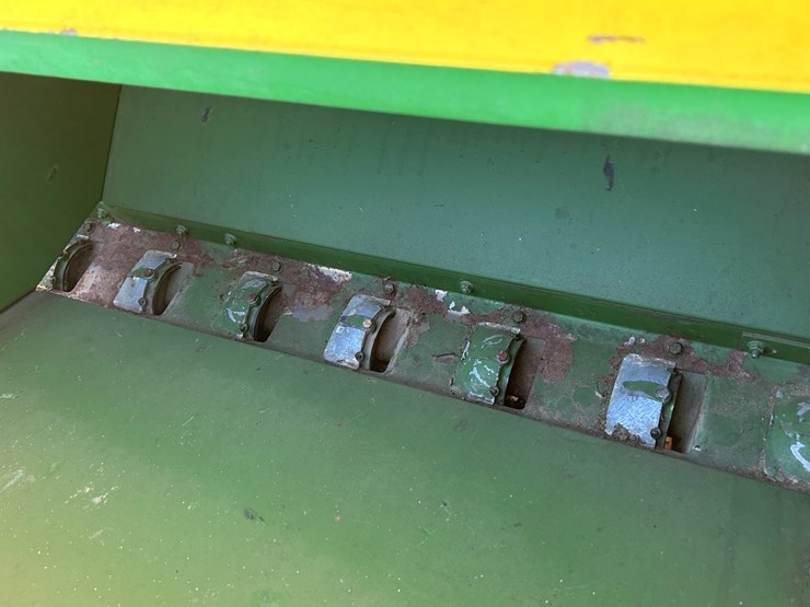 john-deere-8300-image-9