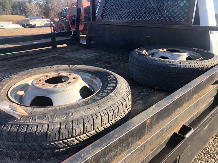 2006-chevrolet-3500-image-8