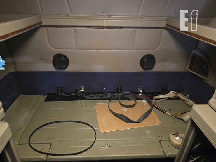 2005-international-9400-image-16