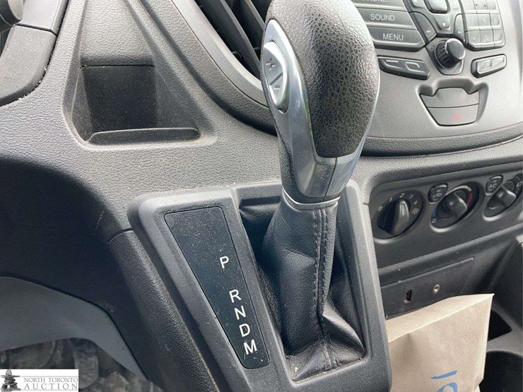 2016-ford-transit-image-57