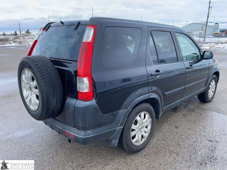 2005-honda-crv-image-5