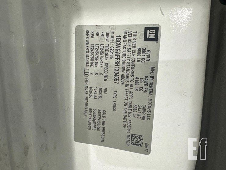 2017-chevrolet-express-2500-image-27