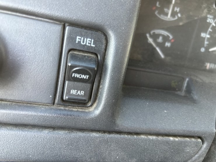 1997-ford-f250-image-27