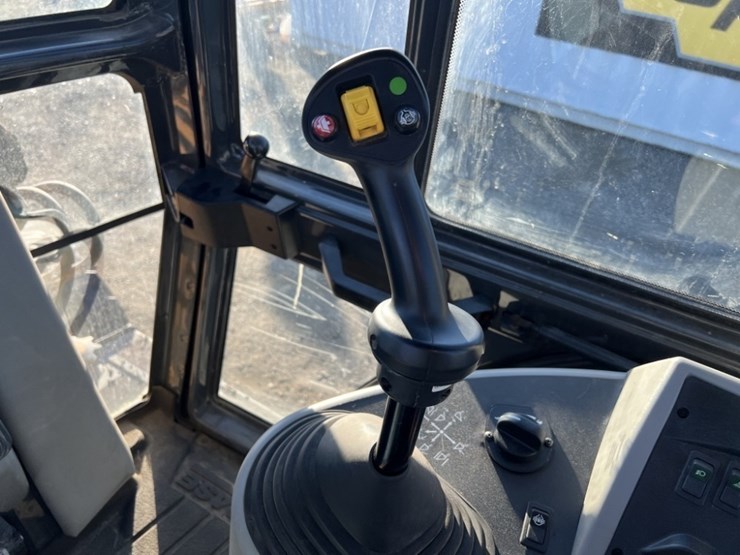 2021-case-570n-ep-image-31