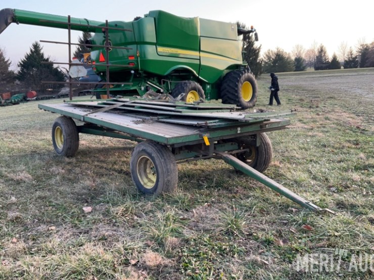 14ft.-hay-rack-on-john-deere-running-gear-image-8