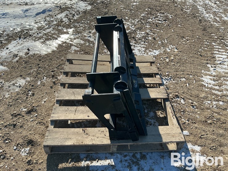 mds-skid-loader-to-euro-mount-adapter-image-8