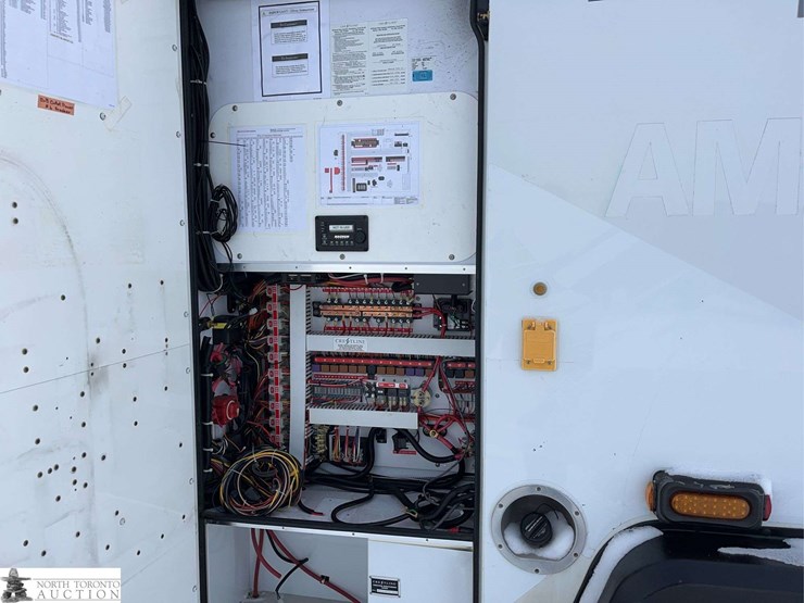 2016-chevrolet-express-g3500-image-25