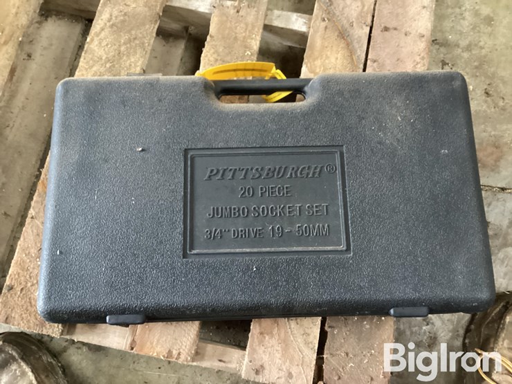 pittsburgh-20-piece-3/4”-drive-jumbo-socket-set-image-8