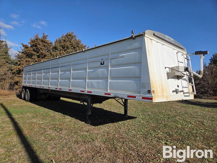 2010-neville-built-hopper-bottom-t/a-steel-grain-trailer-image-3