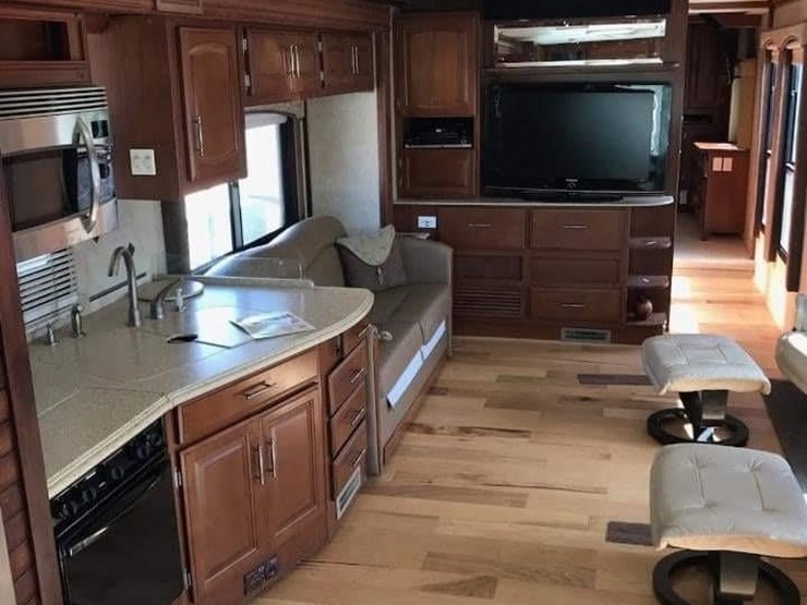 2008-2008-fleetwood-40'-diesel-pusher-motorhome-32777-image-5