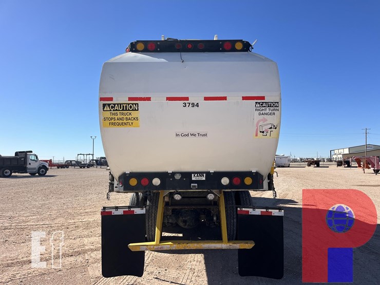 2016-autocar-xpeditor-image-3