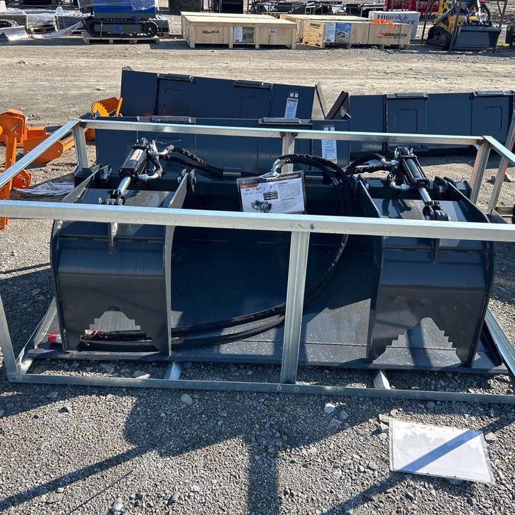 #17 • 72” SKID STEER GRAPPLE BUCKET