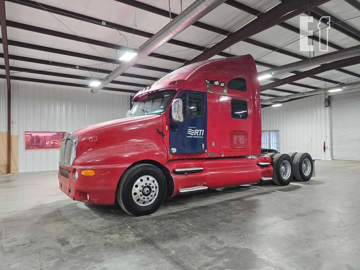 2016-kenworth-t2000-image-1