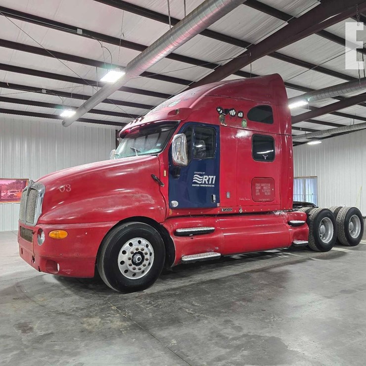 2016 KENWORTH T2000