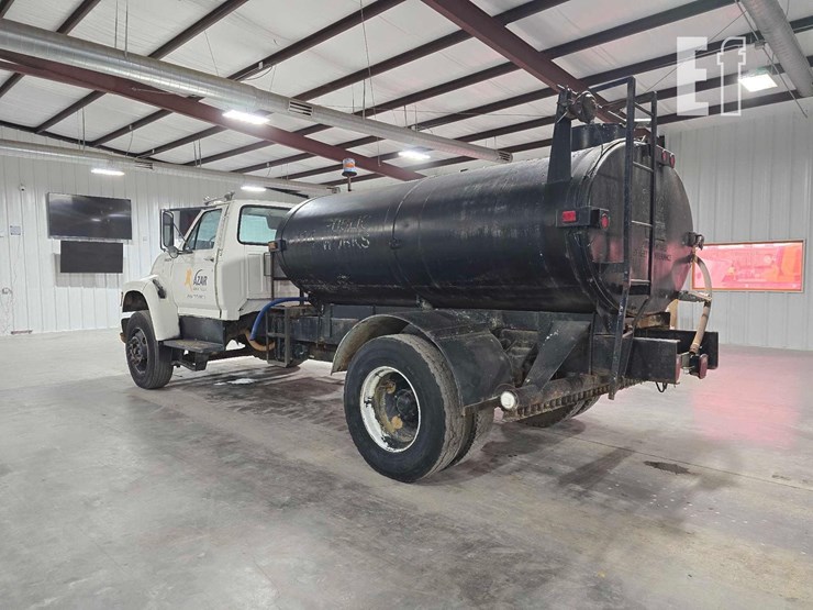 1998-ford-f800-image-4