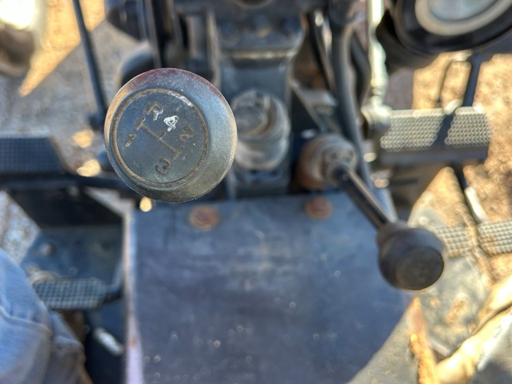 massey-ferguson-231s-image-14