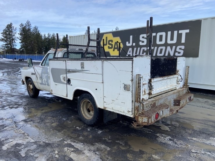 1990-dodge-ram-350-image-3